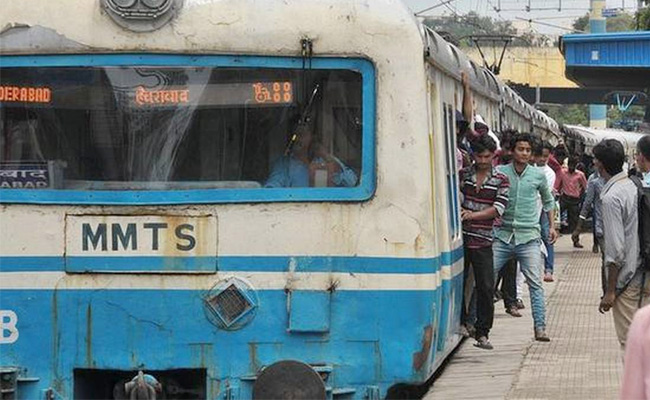 హైదరాబాద్‌ ఎంఎంటీఎస్‌పై నీలినీడలు | Hyderabad MMTS: Uncertainty Over ...