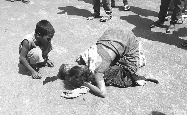 Peddapalli Road Accident: 7 Year Old Boy Dies After Being Hit By Toofan ...