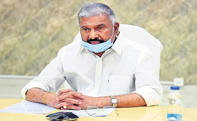 P Devi Reddy ఇసుక, మైనింగ్పై సమీక్ష నిర్వహించిన మంత్రి పెద్దిరెడ్డి | Minister ...