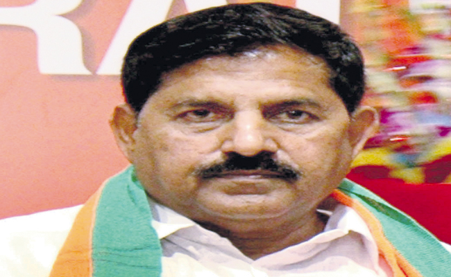 బద్వేలులో టీడీపీ.. బీజేపీకి ఓట్లు వేస్తామంటోంది | BJP Leader Adi ...