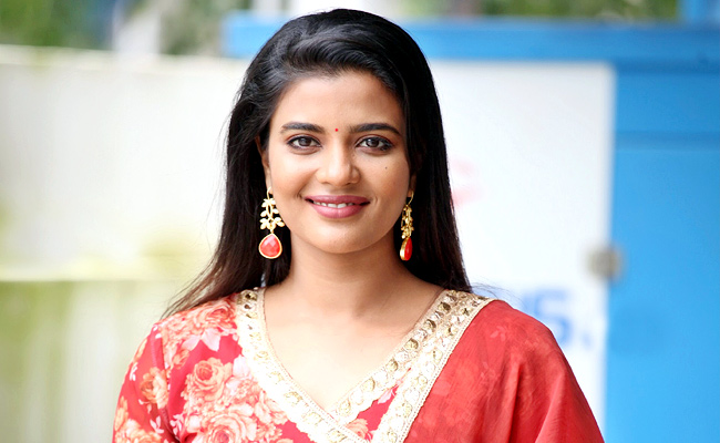 Aishwarya Rajesh Says She Faced Lot Of Struggles In Her Childhood - Sakshi