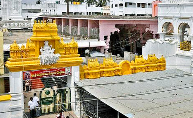 సామాన్యులకు అంతరాలయ దర్శనం | Arasavalli Temple New Arjitha Seva ...