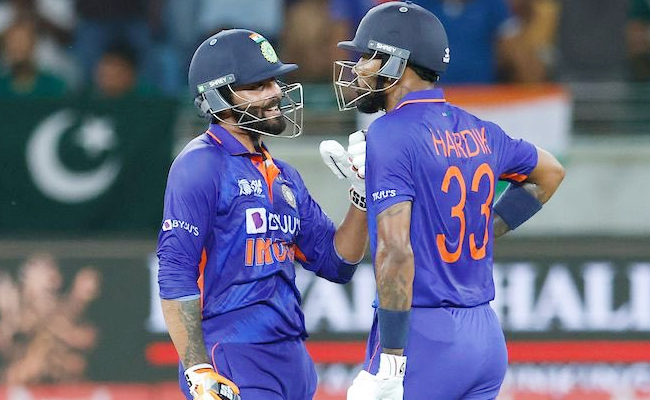IND Vs PAK, Asia Cup 2022: Virat Kohli Priceless Reaction After ...