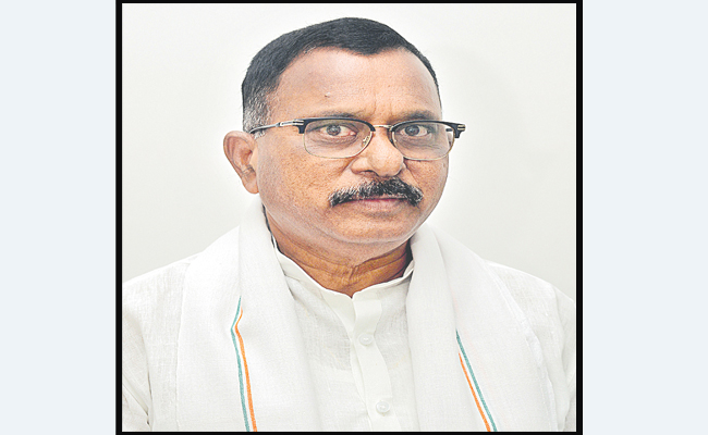 Pulluru Ravi Mallu Ravi Resigned From Senior Vice President Of TPCC - Sakshi