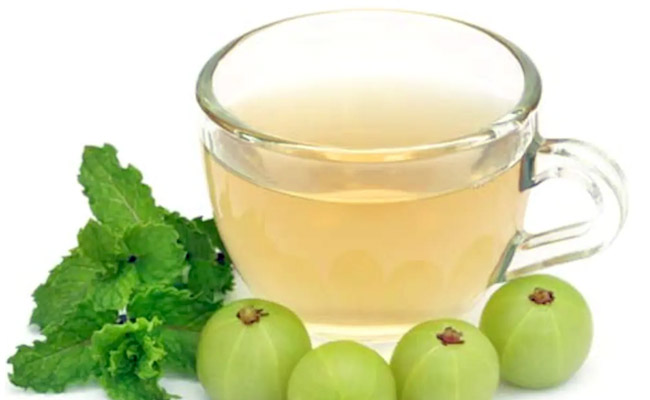 Health Tips: How To Prepare Amla Tea And Amla Tea Health Benefits In ...