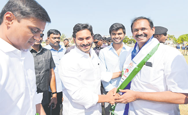 Naresh Rcpl Ex TDP MLC Naresh Kumar Reddy Joined In YSRCP, Details Inside - Sakshi