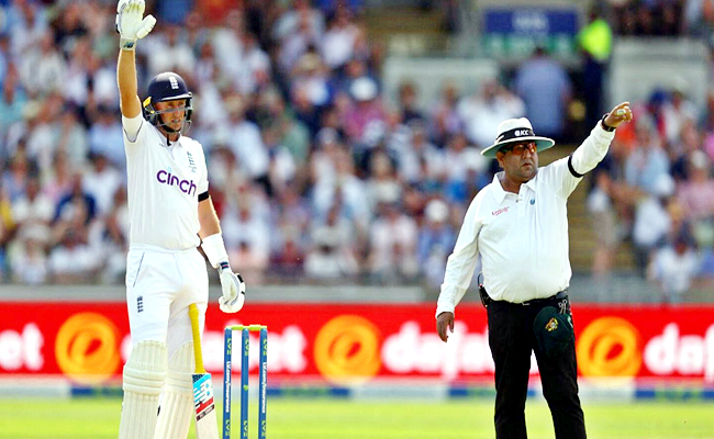 Who Is Ahsan Raza, Pakistani Umpire Who Survived 2009 Terror Attack ...