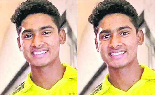Rashid Raksh షేక్ రషీద్ అజేయ శతకం | Unbeaten century by Sheikh Rashid | Sakshi