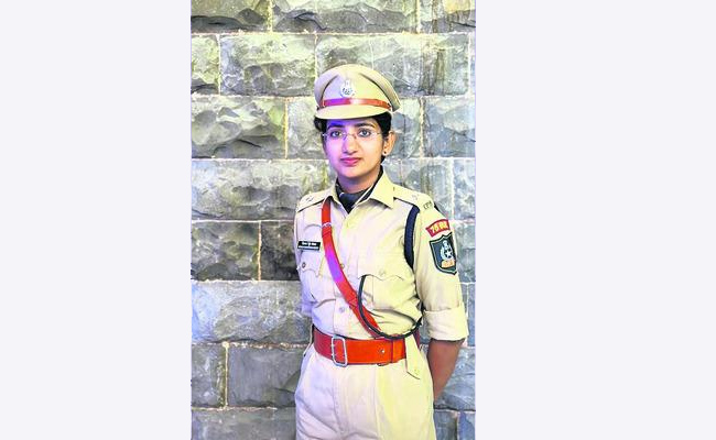 Tanya Reddy ఐపీఎస్ ట్రైనింగ్ పూర్తి.. తెలంగాణ క్యాడర్కు చైతన్యరెడ్డి | - | Sakshi