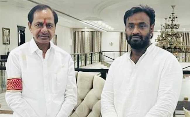 Vihar Reddy పొలిటికల్ ట్విస్ట్లు.. బీఆర్ఎస్లోకి పీజేఆర్ తనయుడు! | Ex-MLA ...