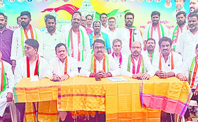 సీఎం మాటలను ప్రజలు నమ్మరు! : ఆవుల రాజిరెడ్డి | - | Sakshi