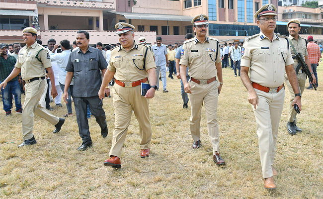 Prashant Reddy Police రేపు హైదరాబాద్లో ట్రాఫిక్ ఆంక్షలు | Revanth Reddy Taking Oath ...