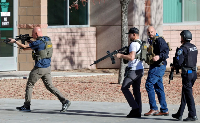అమెరికాలో మళ్లీ కాల్పుల మోత | Texas Shooting Spree Suspect In Custody ...