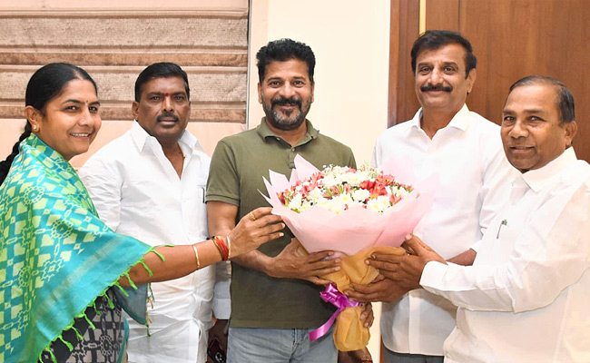 Repala Mohan Reddy సీఎం రేవంత్తో భేటీపై బీఆర్ఎస్ ఎమ్మెల్యే వివరణ | BRS MLA Mahipal ...