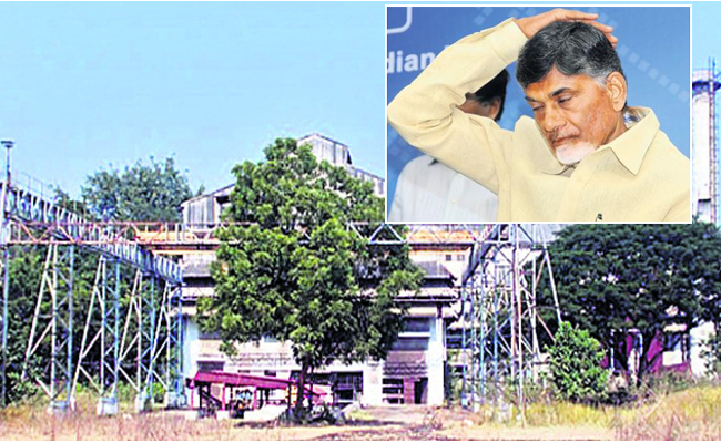 చంద్రబాబు హయాంలో.. సుగర్‌ ఫ్యాక్టరీ సర్వనాశనం! | - | Sakshi