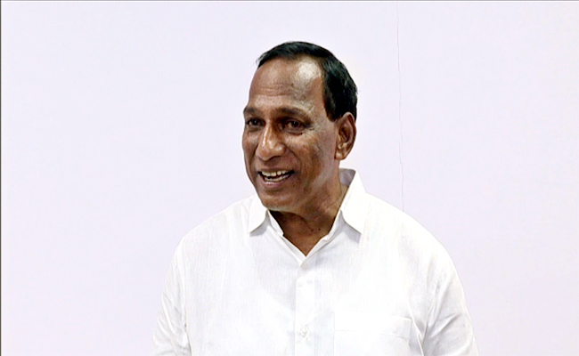 Mal Reddy Driver నేను పార్టీ మారడం లేదు: మల్లారెడ్డి క్లారిటీ | BRS MLA CH Malla Reddy ...