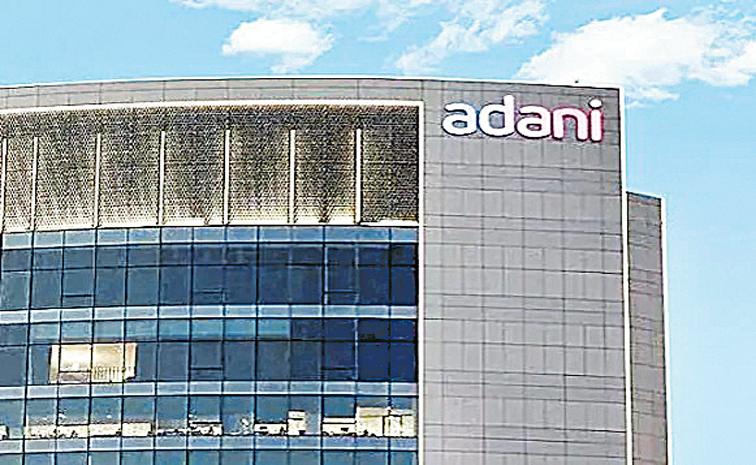 అదానీ 100 బిలియన్‌ డాలర్ల పెట్టుబడులు Adani Group to invest 100 billion ...