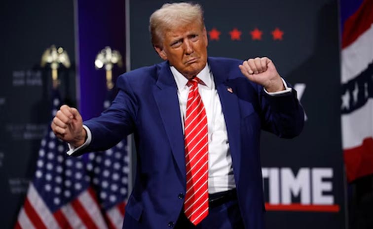 అమెరికా అధ్యక్షుడిగా ట్రంప్‌.. స్పీకర్‌ మైక్‌ జాన్సన్‌ ప్రకటన | House  Speaker Johnson congratulates Trump elected as president | Sakshi