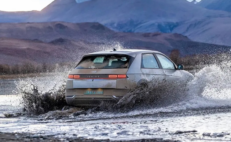 గిన్నిస్ వరల్డ్ రికార్డ్‌ సాధించిన హ్యుందాయ్ కారు ఇదే | Hyundai IONIQ 5 ...