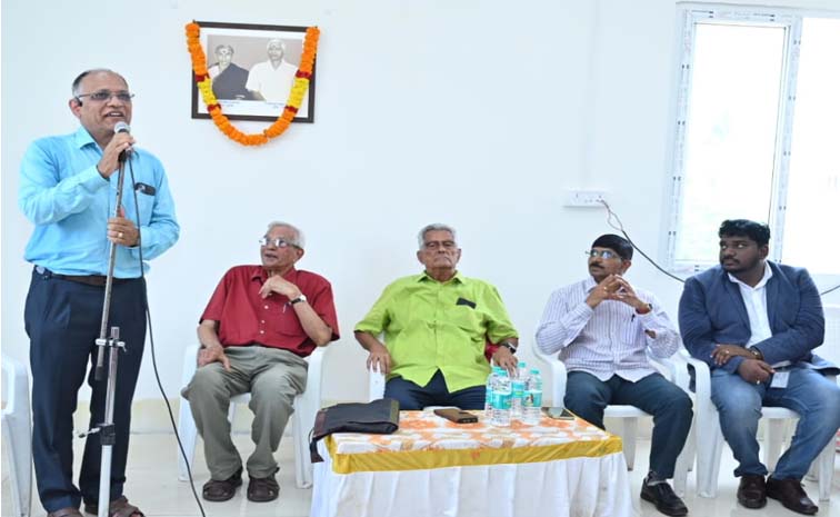 యువతకు ఉపాధి శిక్షణా కార్యక్రమాలు.. | Unnati Foundation Opens New Skill ...