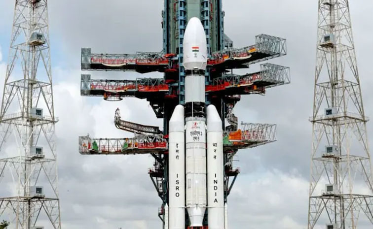 ఇక ఎక్కడికైనా హలో హలో! | ISRO is set to launch AST SpaceMobile next ...