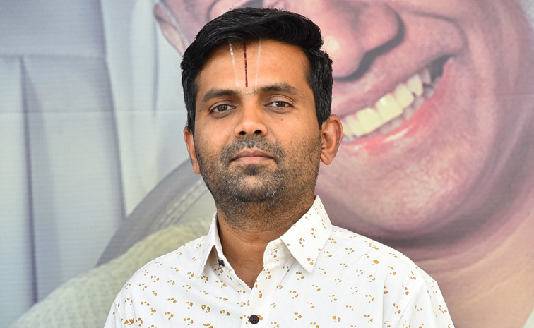 అప్పులతో బాధపడుతున్న వారికి ధైర్యం ఇచ్చే సినిమా ఇది | Ram Chakri Talk ...