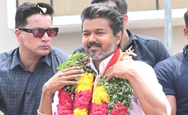ఫస్ట్ టైం.. ఆ సంప్రదాయాన్ని బ్రేక్ చేసిన విజయ్