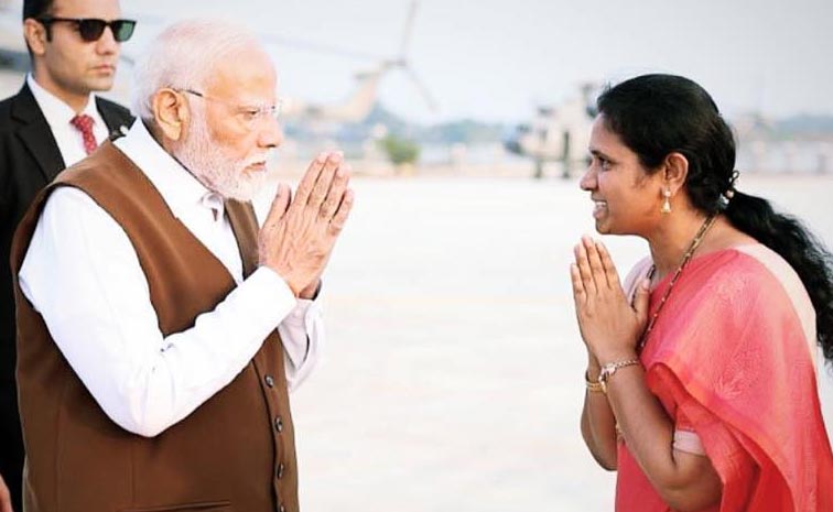 చెక్బౌన్స్ కేసులో బీజేపీ నేత సుమతి అరెస్ట్