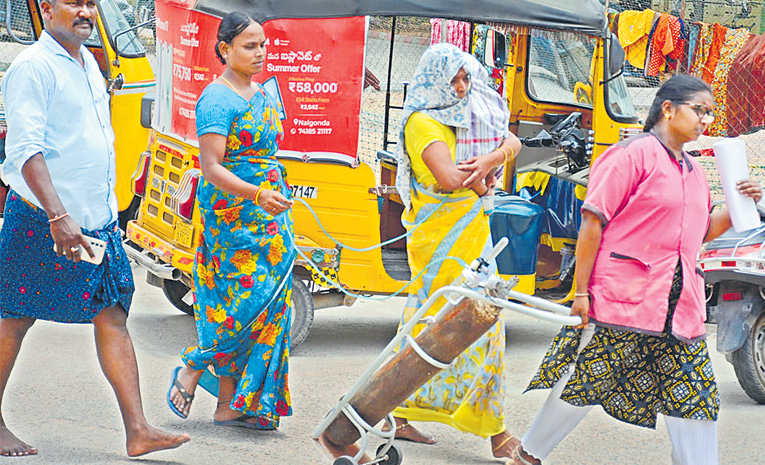 చిన్నారికి.. ఎంతకష్టం