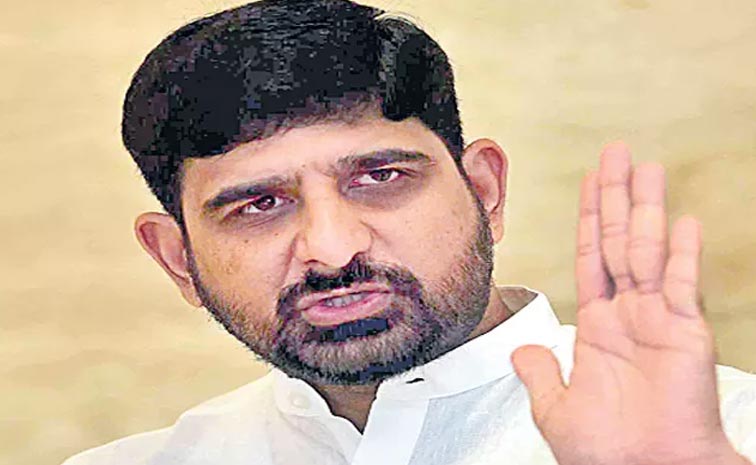 Kaurin Reddy సీపీపై విరుచుకుపడ్డ పాడి కౌశిక్ రెడ్డి | Karimnagar Jewelry Shop ...