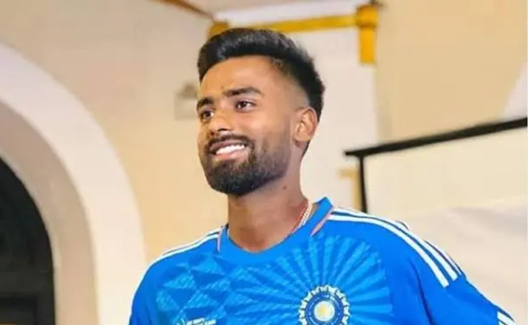 కౌంటీలోనూ అదే జోరు.. బౌలింగ్ తో హడలెత్తించిన మానవ్ సుతార్