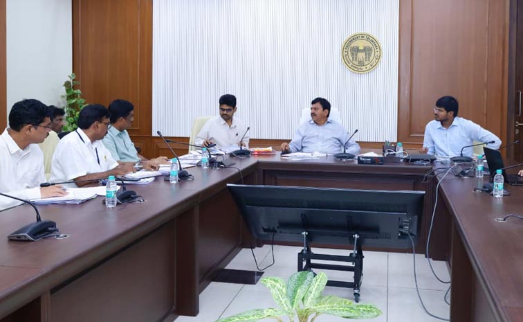 క్యూర్ పరిధిలో పది అంతస్తుల్లో ఇందిరమ్మ ఇండ్లు
