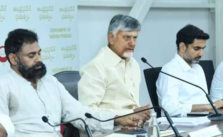 ప్రశ్నిస్తే ప్రతీకారమా.. కేసులతో కట్టడి చేయగలరా