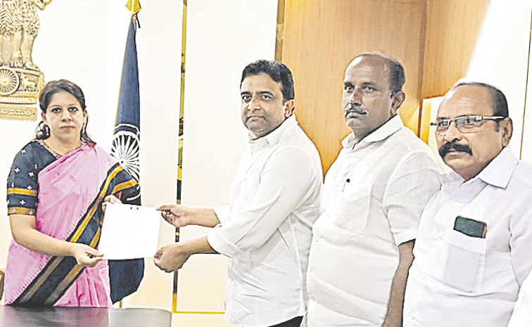 టీడీపీ కనుసన్నల్లోనే సర్