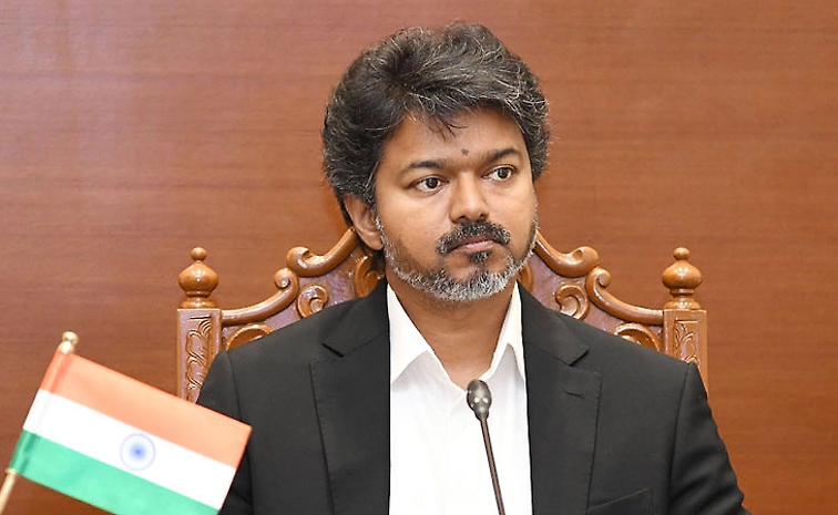 విజయ్ మరో సంచలన నిర్ణయం.. కఠిన మార్గదర్శకాలు