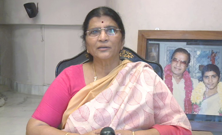 వెన్నుపోటుకు కేరాఫ్ అడ్రస్ చంద్రబాబు