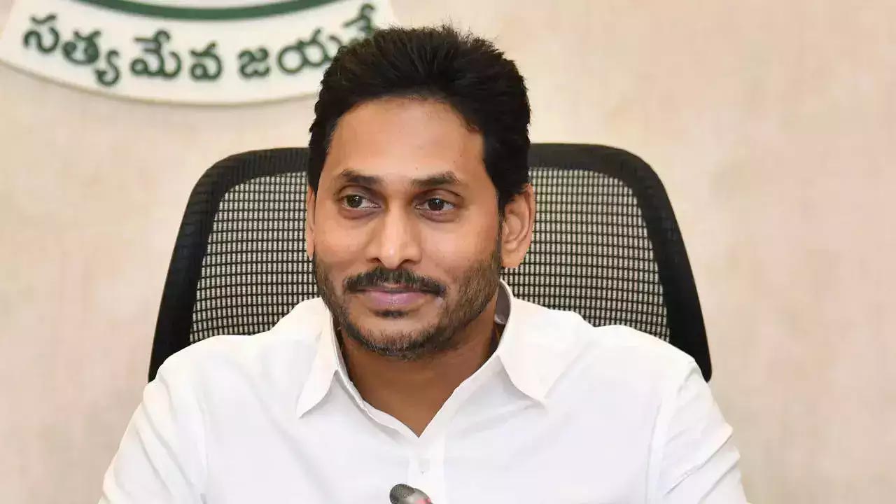 Tanguturu Reddy Rakesh టంగుటూరు చేరుకున్న సీఎం జగన్ | YS Jaganmohan Reddy visit to Ongolu and ...