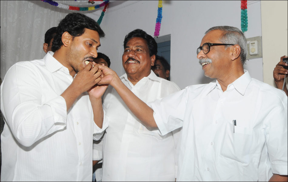 Jagan Mohan Reddy Christmas celebrations13