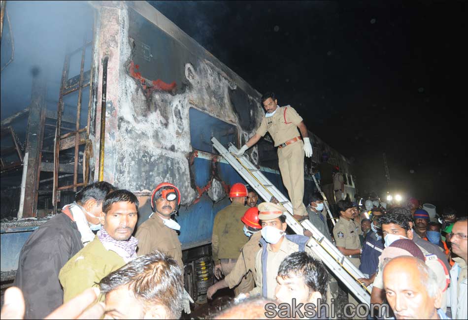fire accident in Nanded Express - Sakshi5