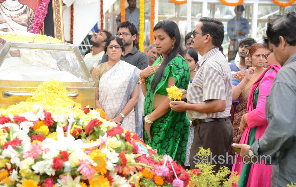 celebreties broke into tears with akkineni nageswara rao death - Sakshi19