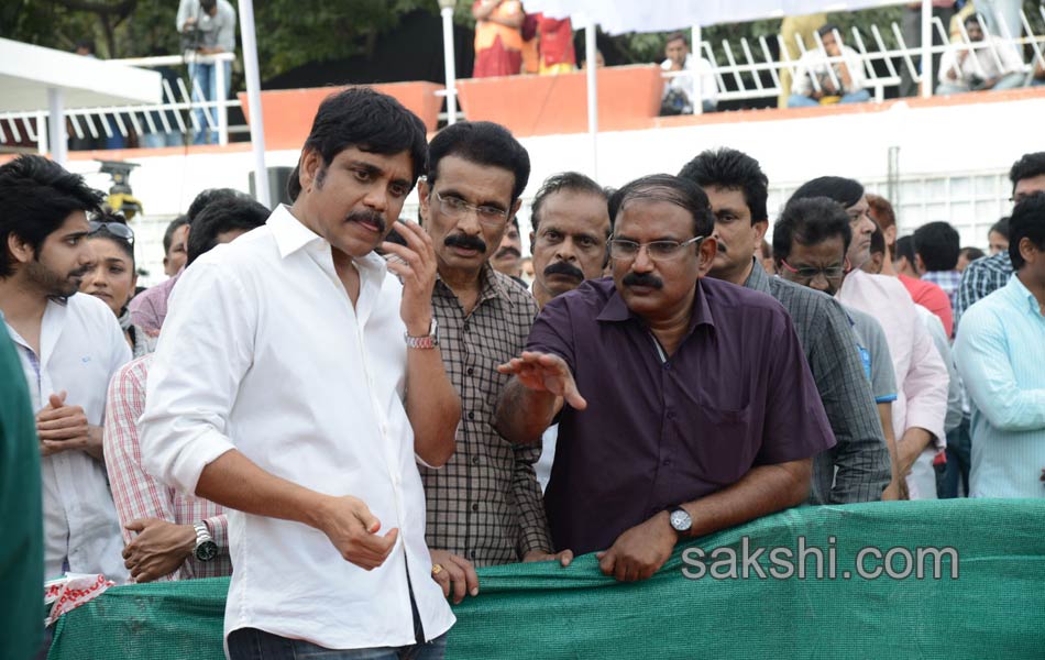 celebreties broke into tears with akkineni nageswara rao death - Sakshi99