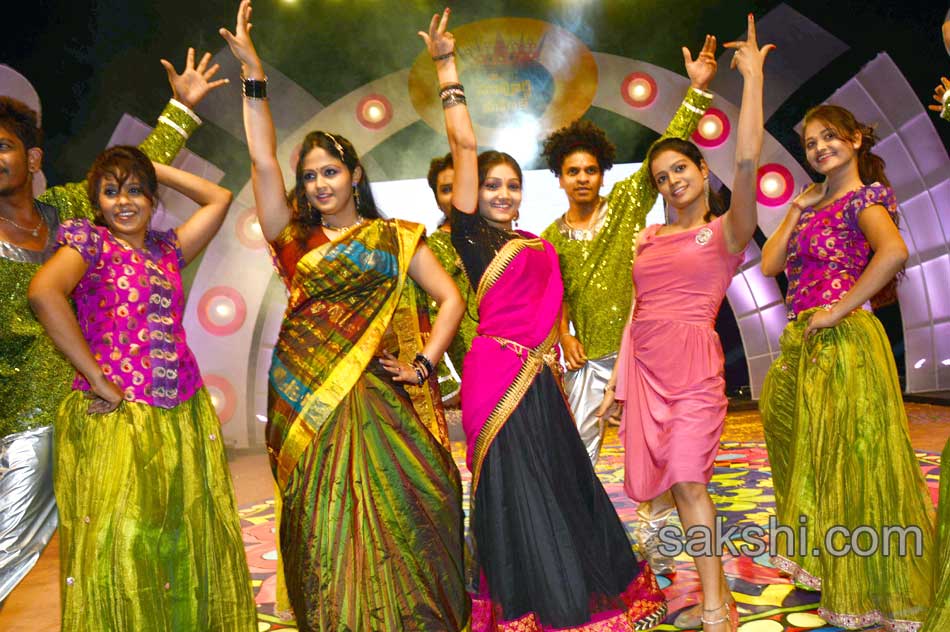 big bazar sampooran mahila9