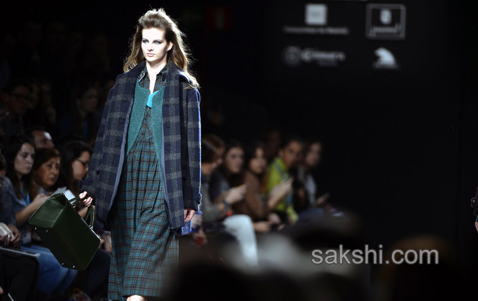 Fashion Week Cat Walk in London - Sakshi9