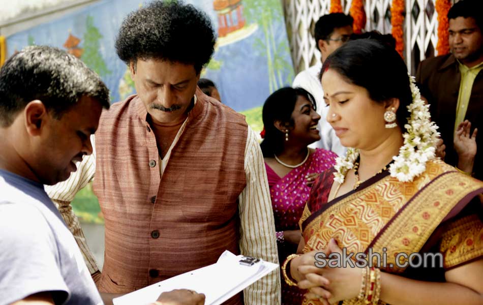 Tholiprema Katha Movie Working Stills - Sakshi4