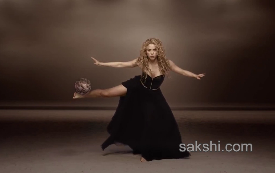 Shakira s la la la song images - Sakshi5