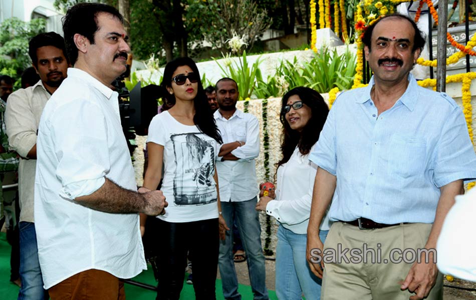 Venakatesh Gopala Gopala shooting started - Sakshi7