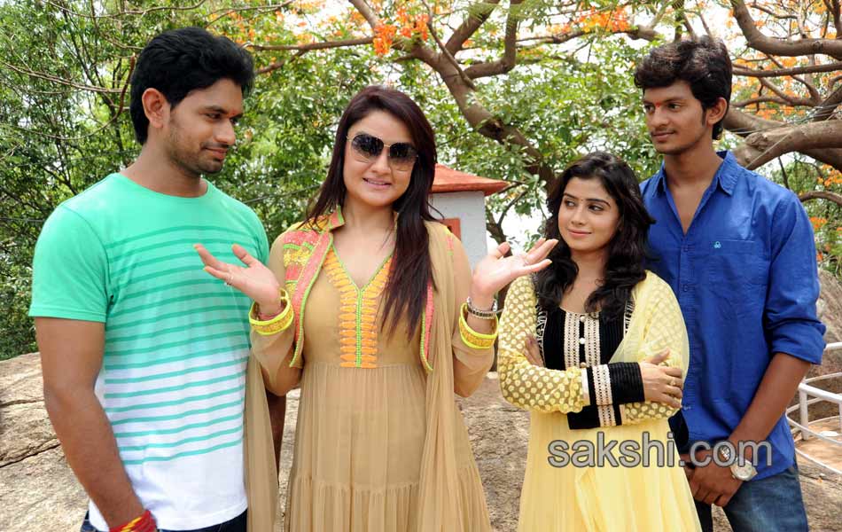Naaku Koncham Time Kavali Movie Opening3
