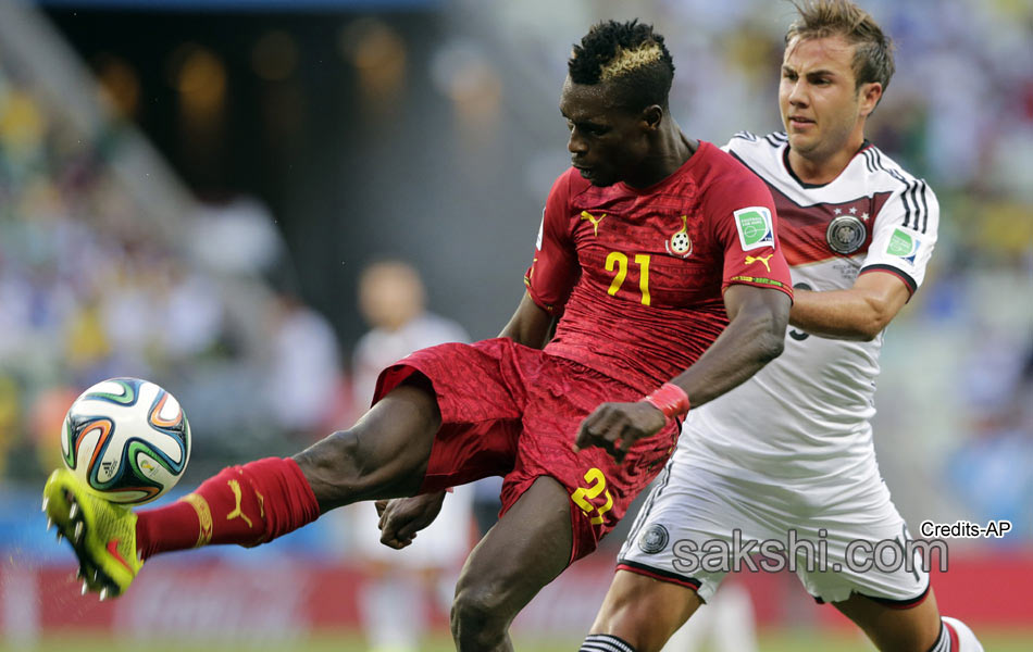 Klose record tying equalizer salvages Germany draw against Ghana - Sakshi11