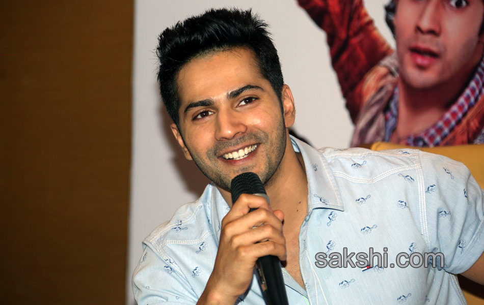 Humpty Sharma Ki Dulhania Film Press Meet - Sakshi5