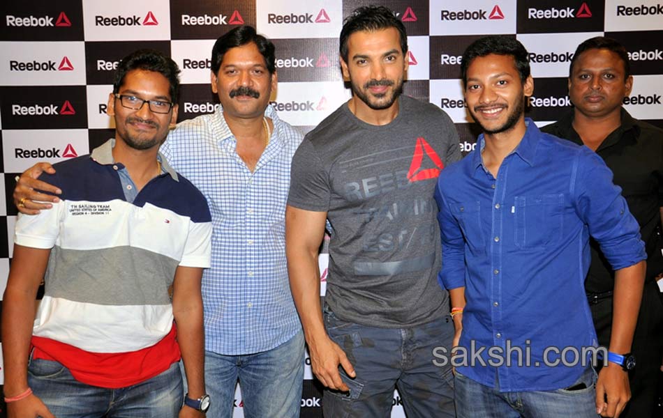 john abraham inaugurated reebok showroom6